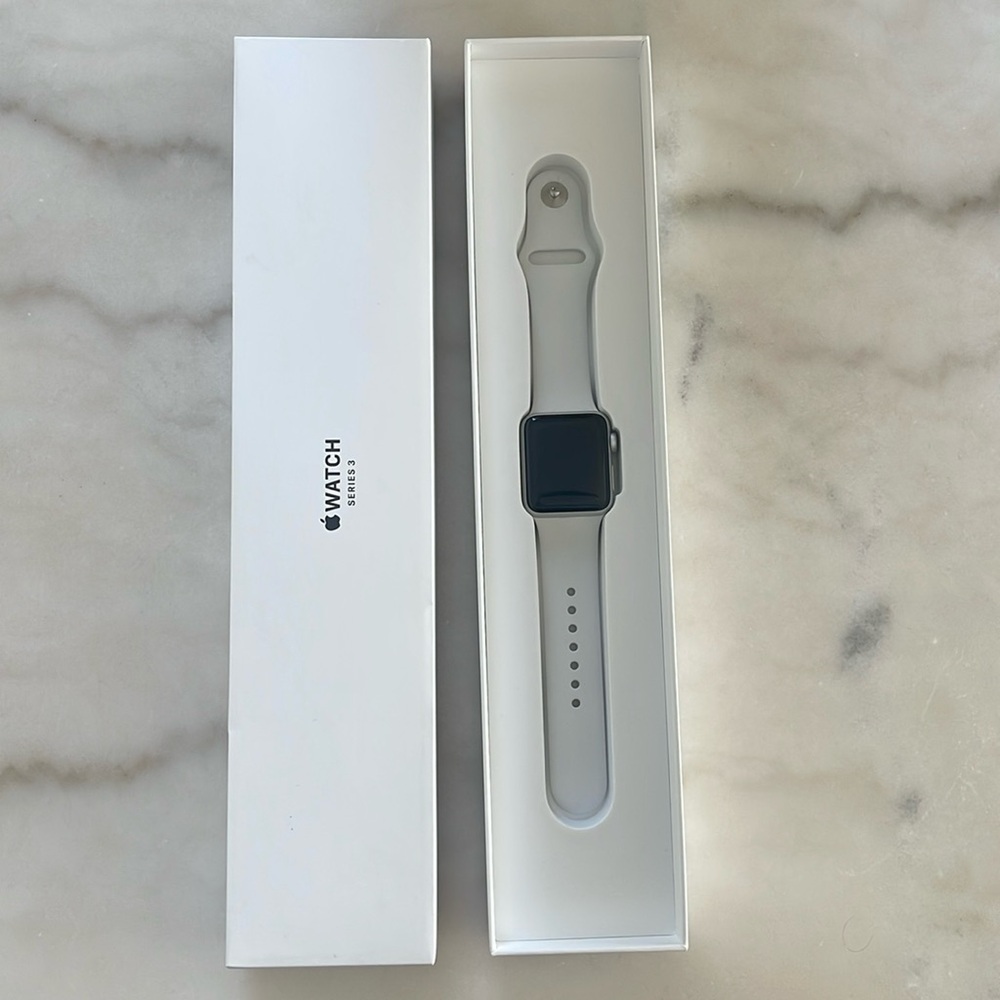 Like New Apple Watch Series 3